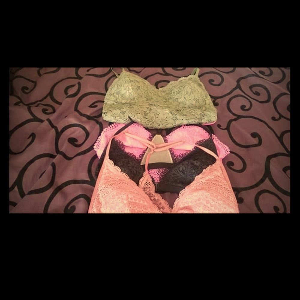Victoria secret bra lets
